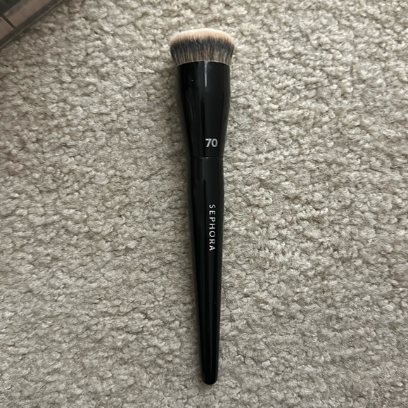 Sephora Other - Sephora makeup brush number 70 foundation